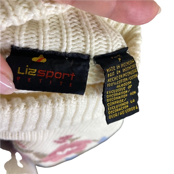 Vintage Liz Sport Petite SM Knit Sweater Cream Floral Embroidery Grannycore Y2k - Picture 11 of 12